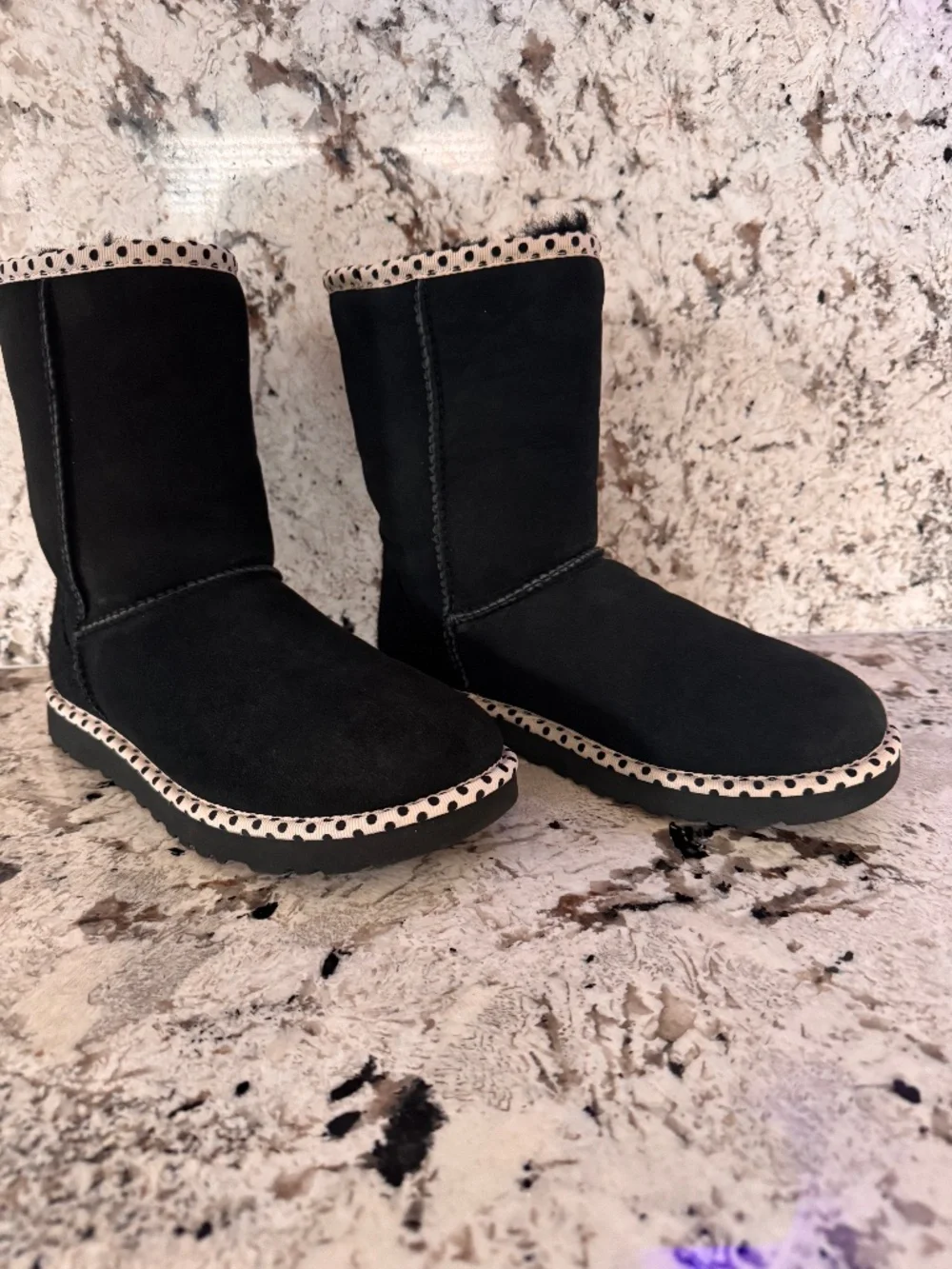 UGG Classic Short Boot